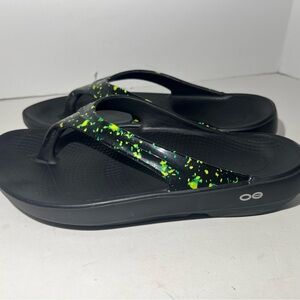 OOFOS OOLALA LIMITED FIREFLY THING SANDAL W10